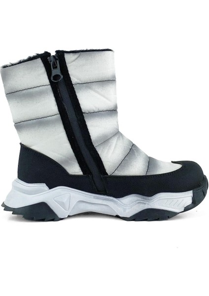 Beyaz Çocuk Kar / Yağmur Botu modelleri