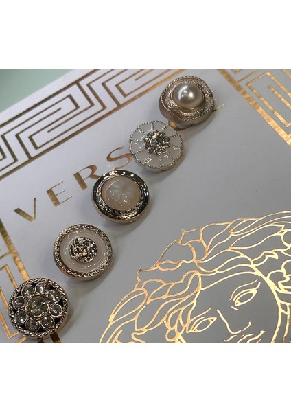 B.e.y.m.e.n Model Beyaz Mine ve Taş Detaylı Metalize(Plastik) Kombin Düğme Seti fiyatları