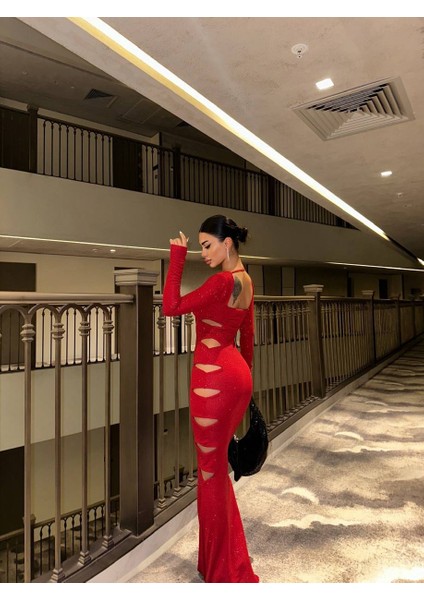 Yanlar Biritli Kare Yaka Kırmızı Uzun Elbise fırsatları