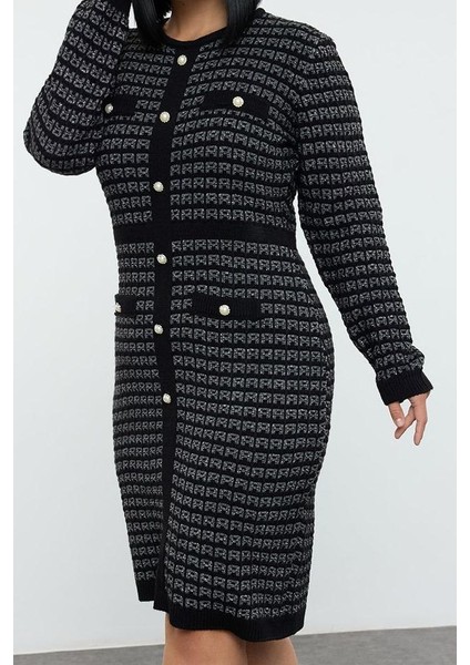 Kadın Moda Şık Büyük Beden Mini Boy Bisiklet Yaka Fitted Desenli Düğmeli Triko Elbise