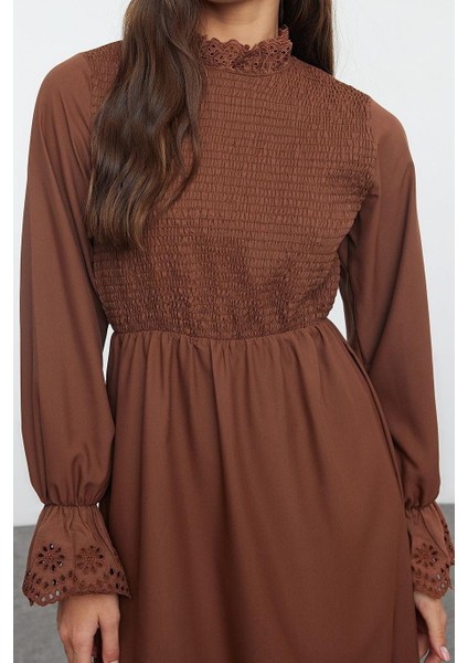 Kadın Moda Şık Tesettür Uzun Dik Yaka Regular Gipeli Dokuma Elbise modelleri