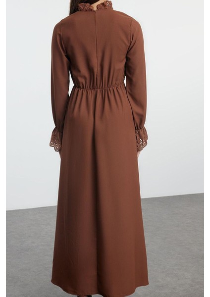 Kadın Moda Şık Tesettür Uzun Dik Yaka Regular Gipeli Dokuma Elbise indirimleri