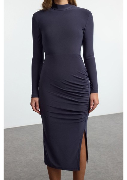 Kadın Moda Midi Boy Dik Yaka Slim Düz Drape Detaylı Yırtmaçlı Fitted Vücuda Oturan Esnek Örme Elbise
