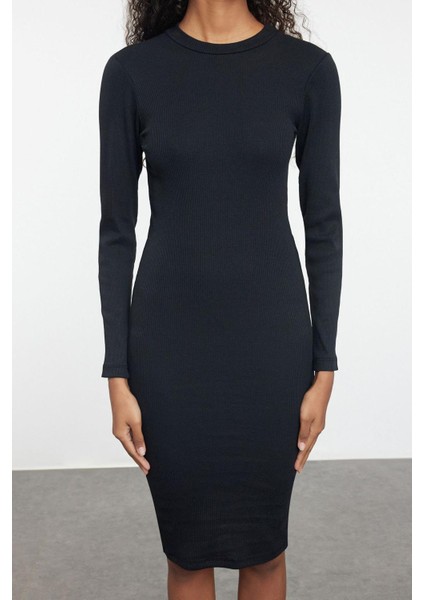 Kadın Moda Şık Midi Boy Dik Yaka Slim Fitted Vücuda Oturan Uzun Kollu Fitilli Esnek Örme Elbise