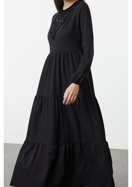 Kadın Moda Şık Tesettür Maxi Boy Dik Yaka Regular Taş Nakış Detaylı Dokuma Elbise fiyatları