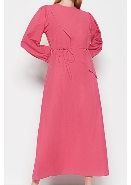 Kadın Tesettür Maxi Boy Bisiklet Yaka Regular Kuşaklı Önü Parçalı Pamuklu Dokuma Astarsız Elbise modelleri