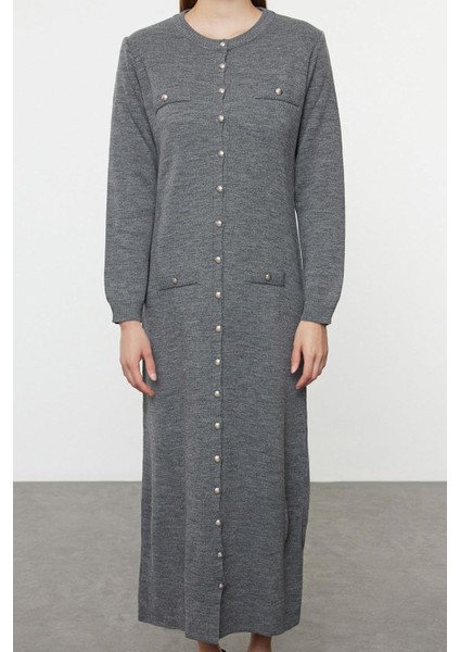 Kadın Moda Şık Tesettür Maxi Boy Bisiklet Yaka Fitted Triko Düğmeli Elbise