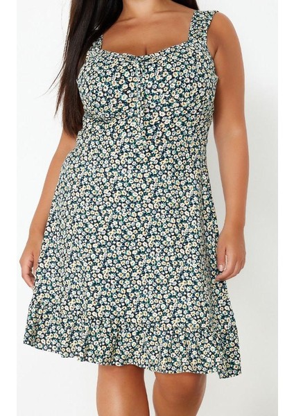 Kadın Büyük Beden Mini Boy Kare Yaka Fitted Çiçek Desenli Düğmeli Yazlık Örme Elbise TBBSS23AH00240 fiyatları