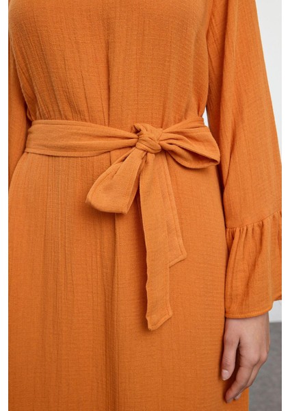 Kadın Moda Şık Tesettür Maxi Boy Bisiklet Yaka Relaxed Eteği Fırfırlı Müslin Dokuma Elbise fırsatları