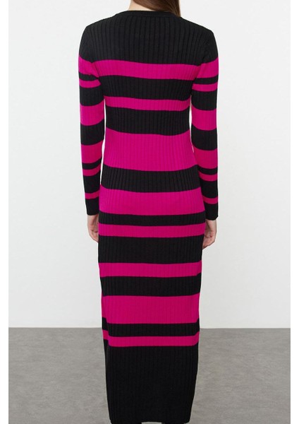 Kadın Moda Şık Tesettür Maxi Boy Bisiklet Yaka Fitted Fuşya Renk Bloklu Fitilli Örgü Triko Elbise indirimleri