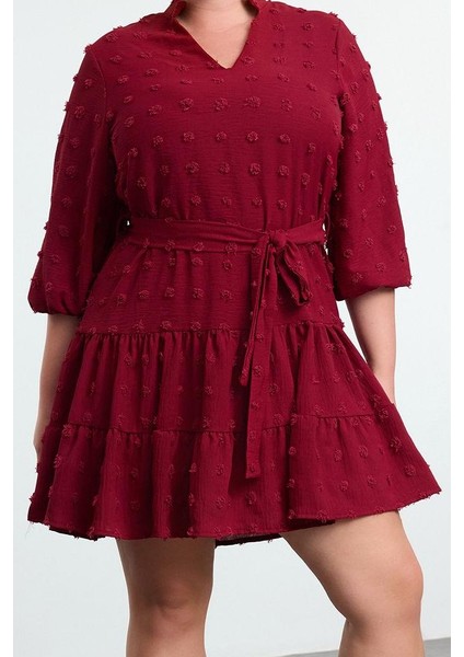 Kadın Moda Büyük Beden Midi Boy V Yaka Fitted Balon Kol Kuşaklı Ponponlu Dokuma Büyük Beden Elbise modelleri