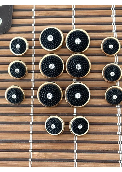 Siyah Renkli Altı Gold Plaka Model Düğme Seti fiyatları