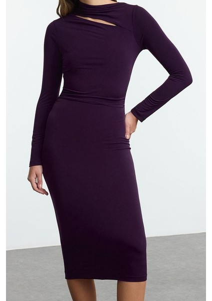 Kadın Moda Şık Midi Boy Dik Yaka Slim Cut Out Detaylı Fitted Vücuda Oturan Esnek Örme Elbise