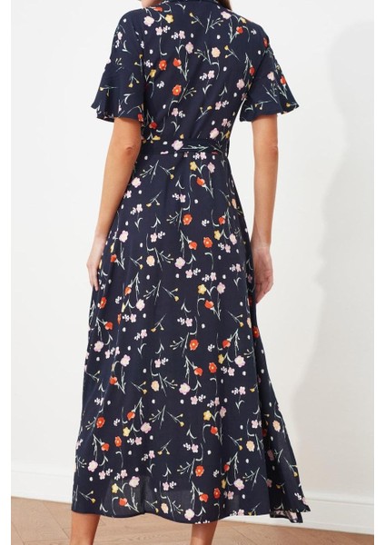 Kadın Moda Şık Midi Boy Gömlek Yaka Regular Kuşaklı Yırtmaçlı Çiçek Desenli Dokuma Gömlek Elbise