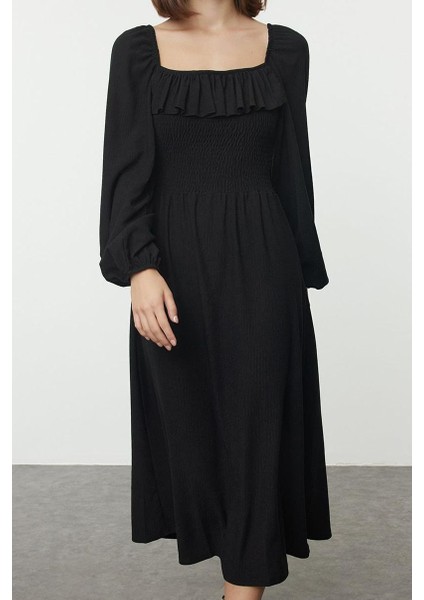 Kadın Moda Midi Boy Kare Yaka Slim Büzgü Drape Detaylı Uzun Kollu Bürümcük Dokulu Kumaş Örme Elbise fiyatları