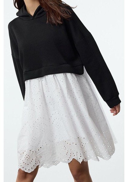 Kadın Moda Şık Mini Boy Kapüşonlu Relaxed Kapuşonlu Fermuarlı Renk Bloklu Brode Detaylı Örme Elbise fiyatları