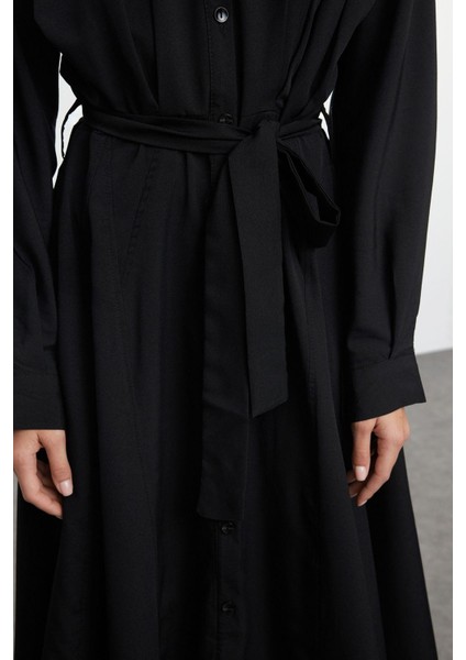 Kadın Moda Şık Midi Boy Gömlek Yaka Regular Kuşaklı Çizgili Dokuma Gömlek Elbise fırsatları