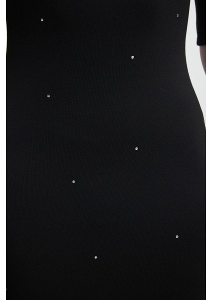 Kadın Moda Şık Midi Boy Dik Yaka Slim Taş Detaylı Truvakar Kol Bodycone Vücuda Oturan Örme Elbise fırsatları
