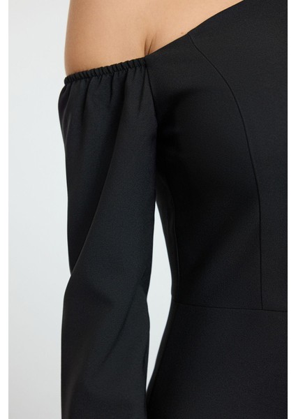 Kadın Moda Şık Mini Boy Asimetrik Yaka Regular Dokuma Elbise fırsatları