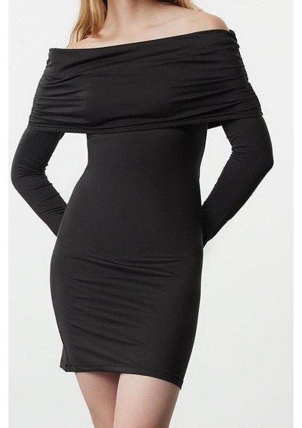 Kadın Mini Boy Carmen Yaka Slim Soft Touch Yumuşak Kumaşlı Fitted Vücuda Oturan Esnek Örme Elbise fiyatları