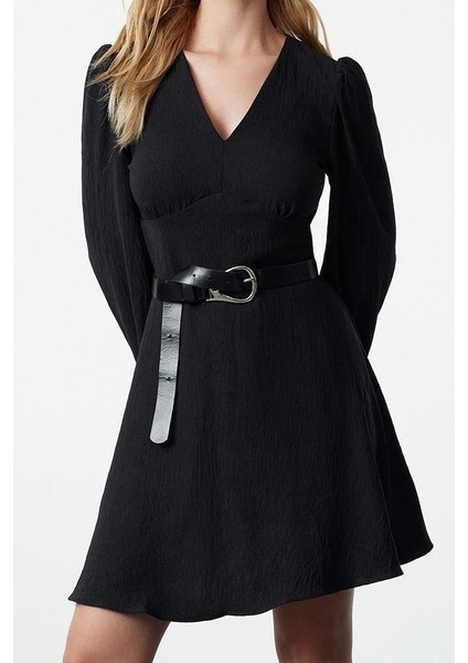 Kadın Moda Şık Mini Boy V Yaka Regular A Kesim Balon Kol Detaylı Dokuma Elbise modelleri