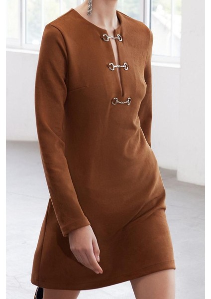 Moda Stil Regular Bisiklet Yaka Mini Boy Limited Edition Aksesuar Detaylı Süet Kışlık Dokuma Elbise fiyatları