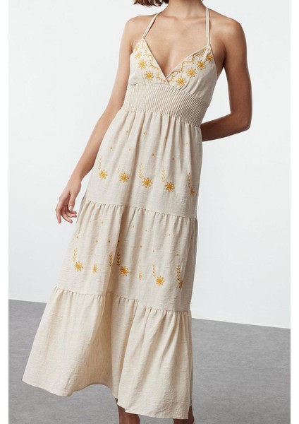 Moda Stil Regular V Yaka Midi Boy Çiçekli Nakışlı Dokuma Elbise