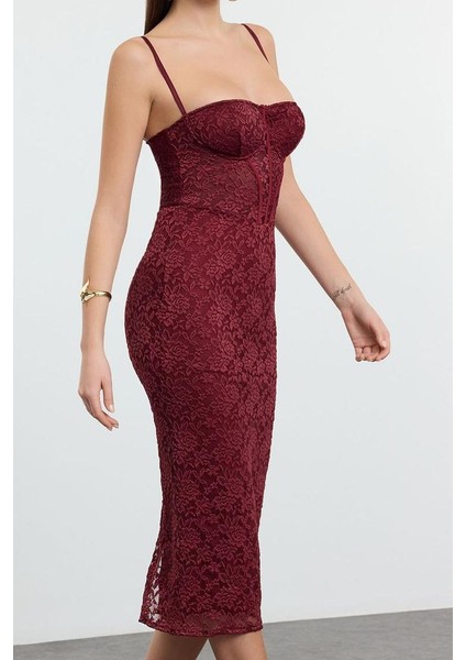 Moda Stil Fitted Kalp Yaka Midi Boy Bordo Örme Astarlı Dantel Elbise