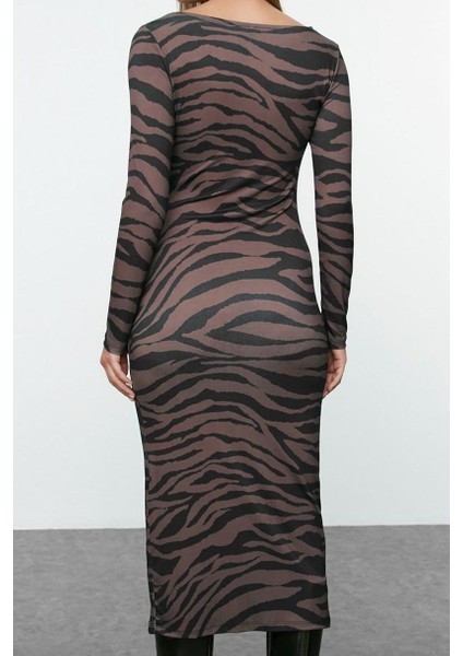 Moda Stil Slim Bisiklet Yaka Maxi Boy Zebra Baskılı Fitted Vücuda Oturan Esnek Örme Elbise fiyatları