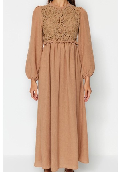 Moda Stil Regular Bisiklet Yaka Maxi Boy Tesettür Güpür Fisto Detaylı Dokuma Elbise modelleri