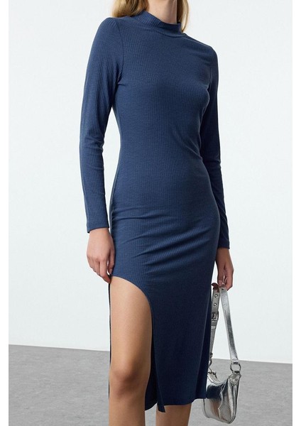Moda Slim Dik Yaka Midi Boy Fitilli Derin Yırtmaç Detaylı Fitted Vücuda Oturan Esnek Örme Elbise