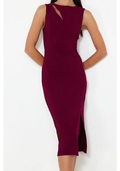 Moda Stil Fitted Bisiklet Yaka Midi Boy Pencere Cut Out Detaylı Dokuma Elbise