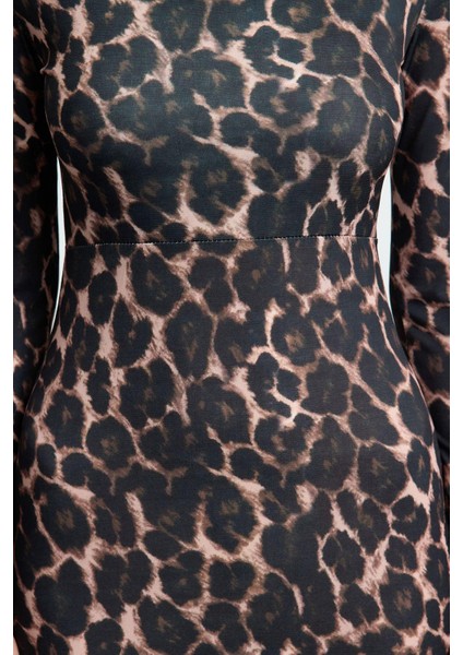 Moda Stil Slim Kare Yaka Maxi Boy Leopar Baskılı Volanlı Vücuda Oturan Esnek Örme Elbise fiyatları