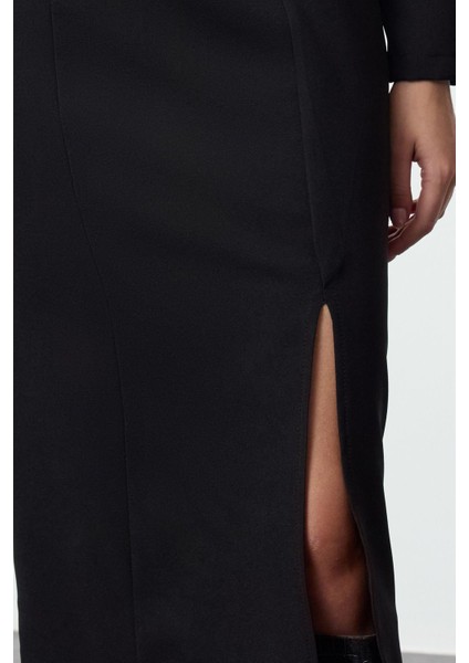 Moda Stil Regular V Yaka Midi Boy Vücudu Saran Dokuma Elbise