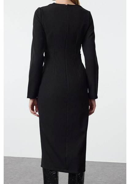 Moda Stil Regular V Yaka Midi Boy Vücudu Saran Dokuma Elbise