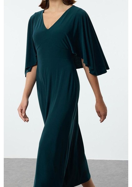 Moda Stil Regular V Yaka Maxi Boy Düz Düz Pelerinli Esnek Örme Elbise fırsatları