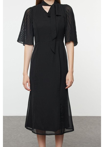 Moda Regular Dik Yaka Midi Boy Pilise Kollu Yakası Bağlamalı Astarlı Şifon Dokuma Kışlık Elbise modelleri