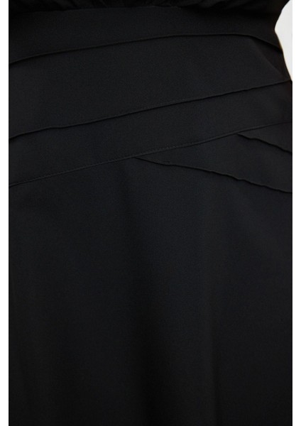 Moda Bisiklet Yaka Mini Boy Büyük Beden Kısa Kol Ince Vatkalı Drapeli Fermuarlı A-Form Dokuma Elbise fiyatları