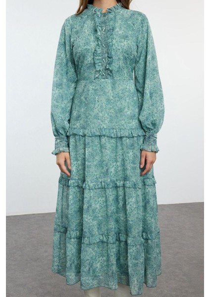 Moda Stil Oversize Bisiklet Yaka Uzun Tesettür Desenli Fırfırlı Dokuma Elbise modelleri