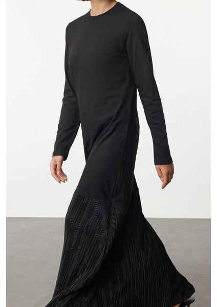 Moda Stil Loose Bisiklet Yaka Uzun Tesettür Örme Eteği Pilise Detaylı Elbise