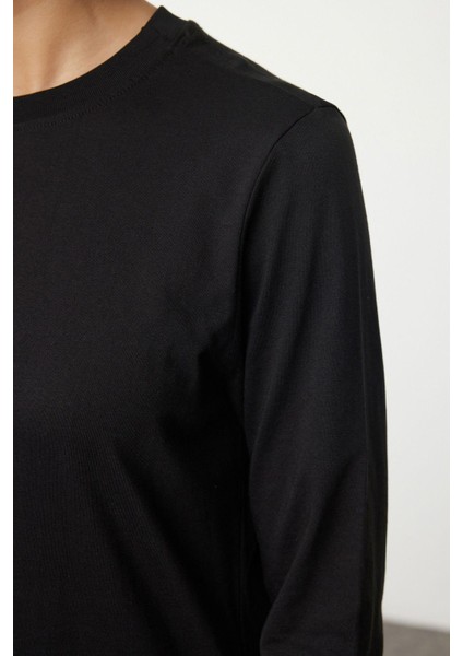 Moda Stil Loose Bisiklet Yaka Uzun Tesettür Örme Eteği Pilise Detaylı Elbise fiyatları