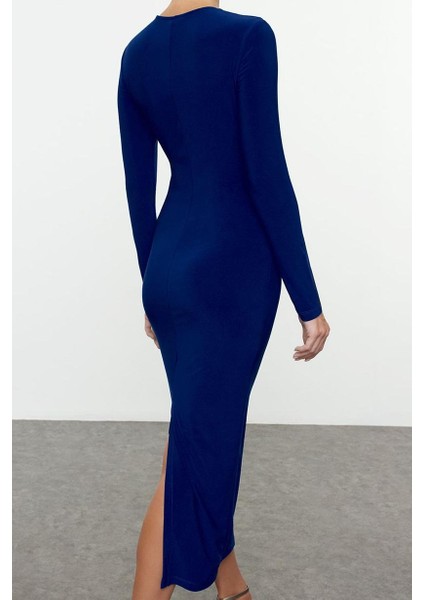 Moda Fitted Midi Boy Vücuda Oturan Pencere Cut Out Detaylı Örme Drapeli Şık Abiye Elbise