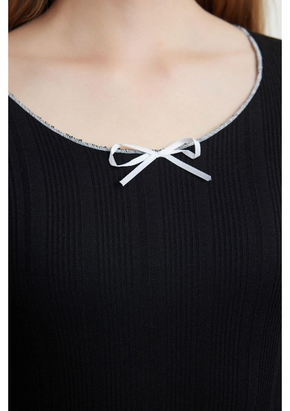 Moda Stil Slim Havuz Yaka Mini Boy Fitted Vücuda Oturan Fiyonk Detaylı Örme Elbise fiyatları