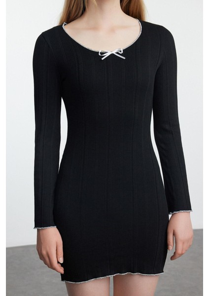 Moda Stil Slim Havuz Yaka Mini Boy Fitted Vücuda Oturan Fiyonk Detaylı Örme Elbise modelleri