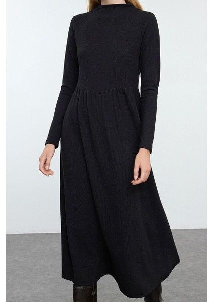 Moda Stil Regular Kayık Yaka Maxi Boy Düz Skater Belden Açılan Esnek Örme Elbise