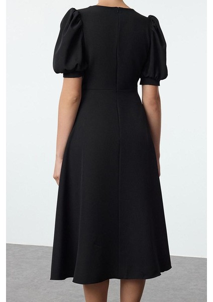 Moda Stil Fitted V Yaka Midi Boy Elbise