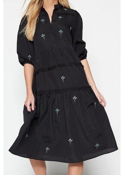 Moda Stil Regular Gömlek Yaka Midi Boy Düz Kesim Nakışlı Dokuma Elbise