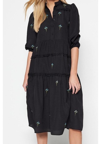 Moda Stil Regular Gömlek Yaka Midi Boy Düz Kesim Nakışlı Dokuma Elbise