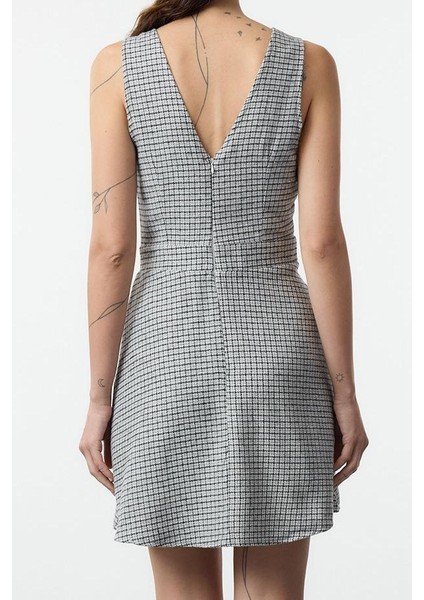 Moda Stil Regular V Yaka Mini Boy Ekose Kareli Dokuma Elbise
