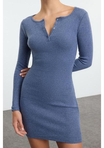 Moda Stil Slim Düğmeli Yaka Mini Boy Çıtçıt Detaylı Vücuda Oturan Fitilli Esnek Örme Kalem Elbise